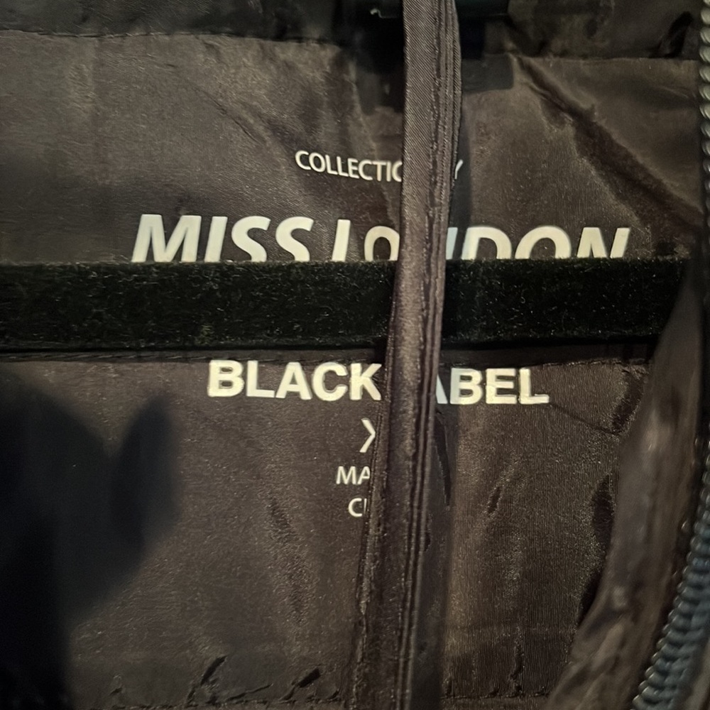 Puffer jacket - Picture 3 of 3